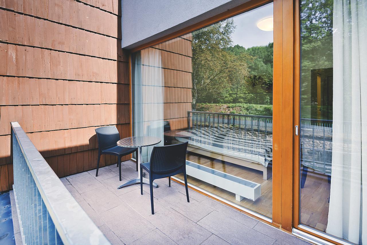 Restaurace A Pension Hrebikarna ホムトフ エクステリア 写真